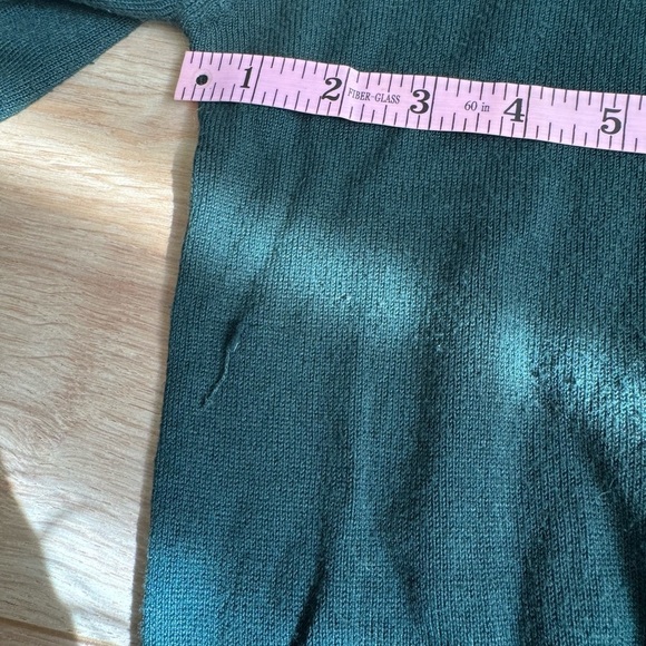 Green Cold Shoulder Sweater - Picture 4 of 5